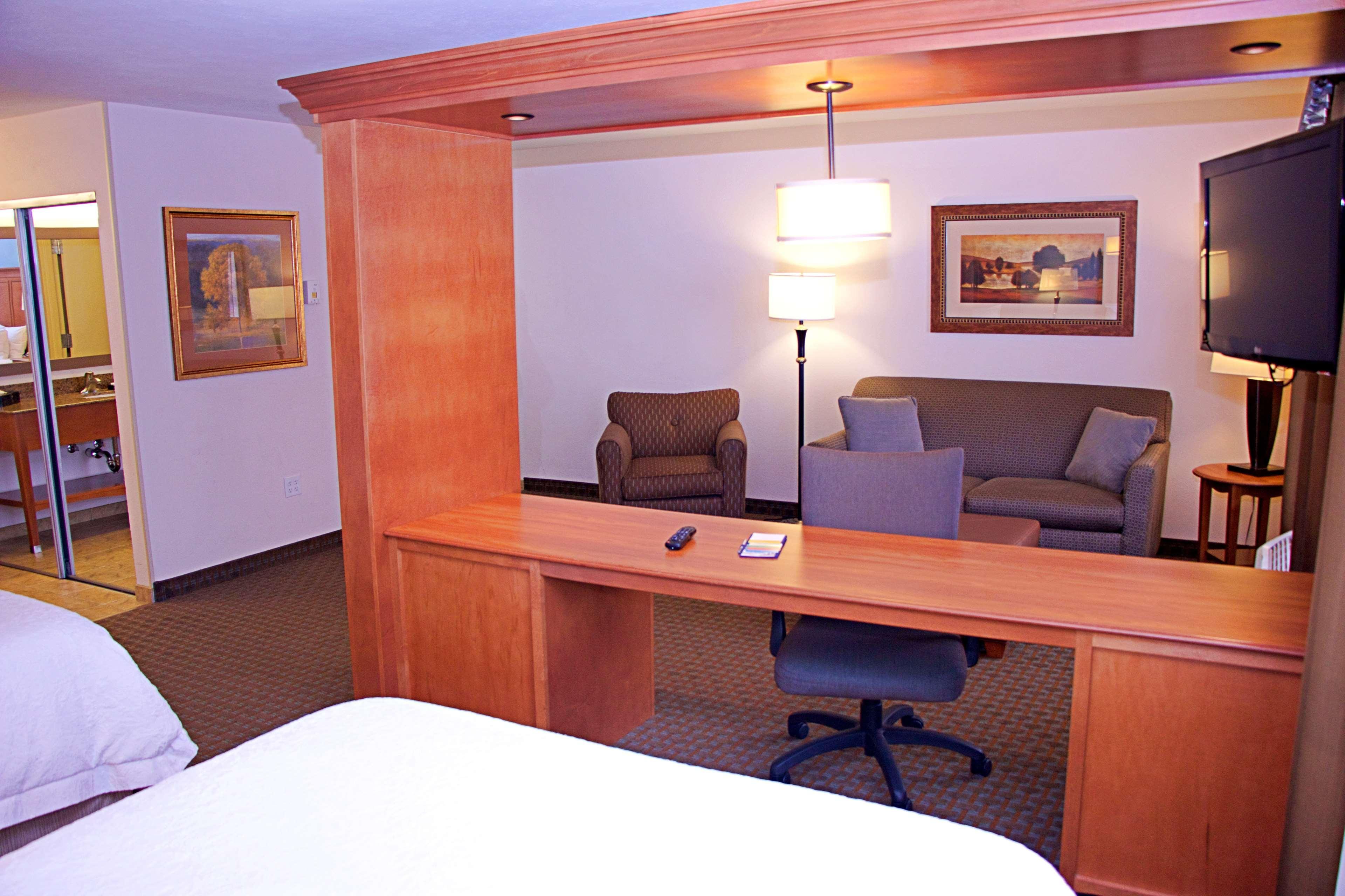 Hampton Inn Sidney Buitenkant foto