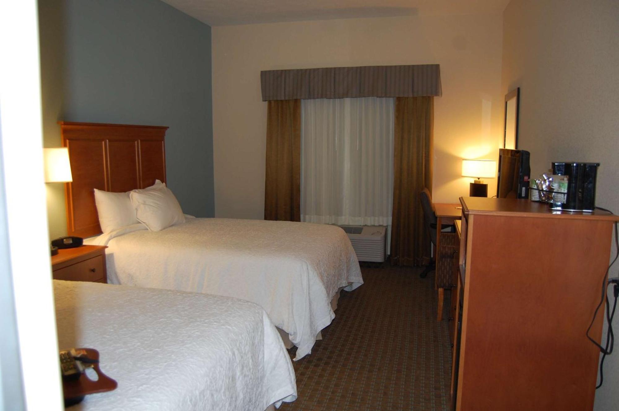 Hampton Inn Sidney Buitenkant foto