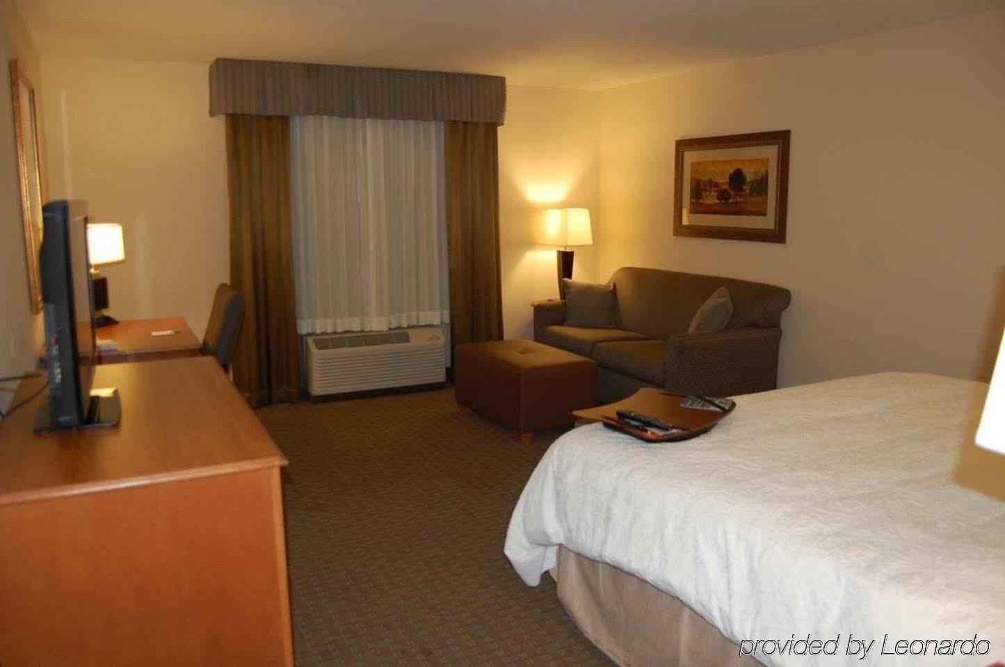 Hampton Inn Sidney Buitenkant foto